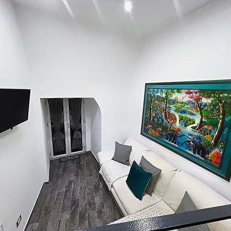 Arco Dei Borboni Bed & Breakfast Наполи Екстериор снимка