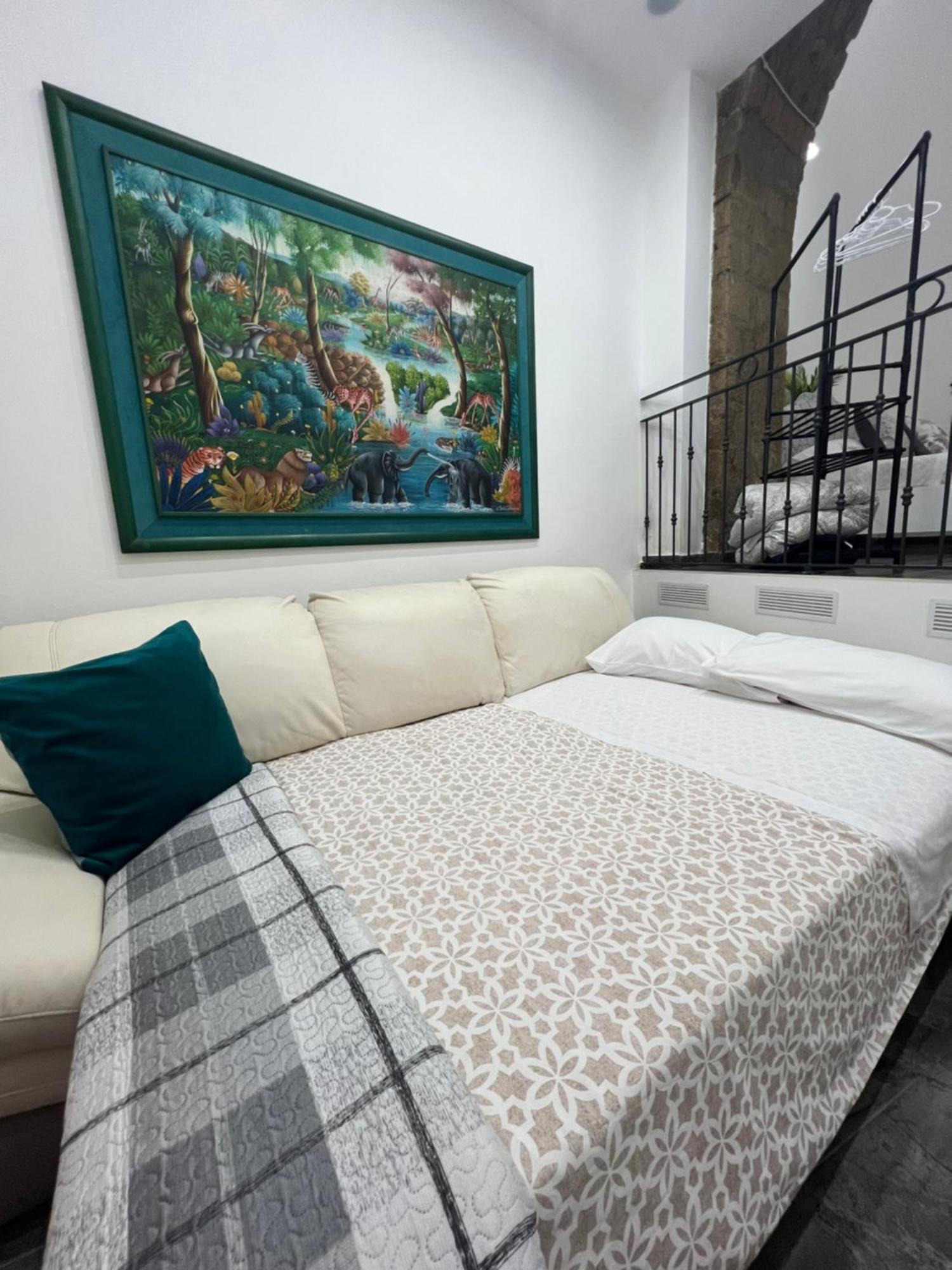 Arco Dei Borboni Bed & Breakfast Наполи Екстериор снимка