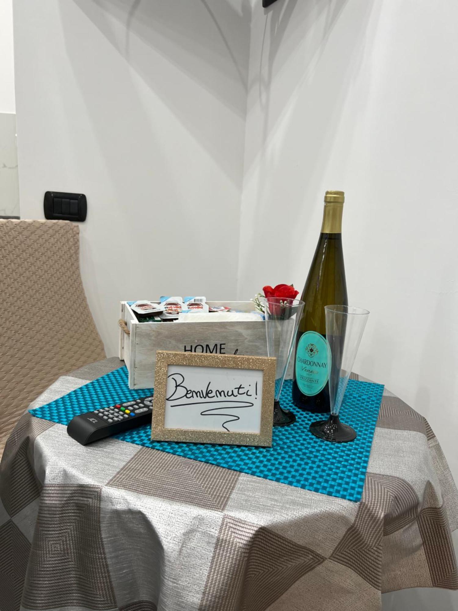 Arco Dei Borboni Bed & Breakfast Наполи Екстериор снимка